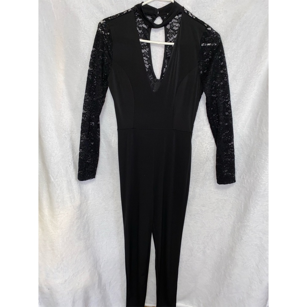 Charlotte Russe - Fitted black lace jumper